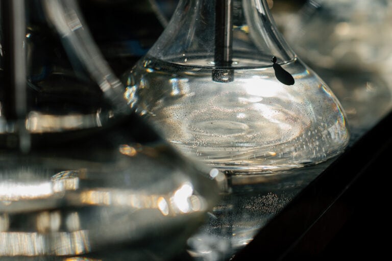 纯露里出现了明显絮状物，我该紧张吗？